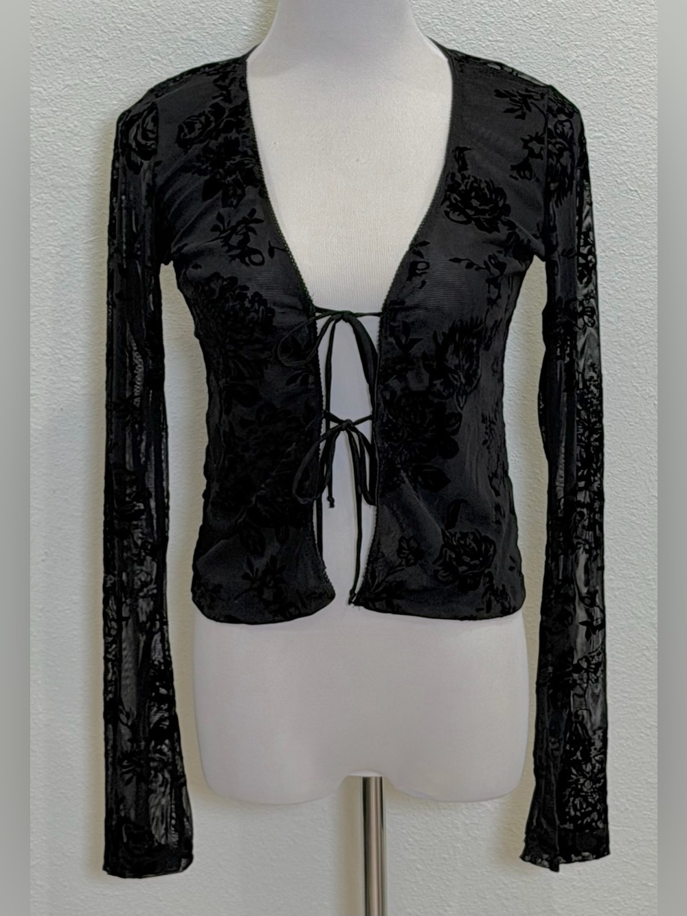 Vintage Y2K Wet Seal Velvet Sheer Mesh Tie Front Cardigan Top Medium Black Rose